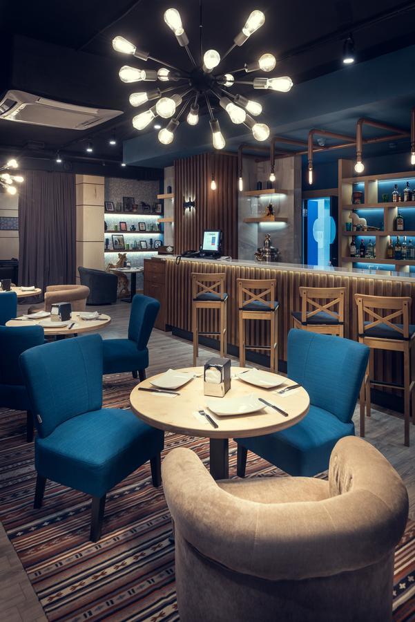Aykun Hotel By Ag Hotels Group Astana Bagian luar foto