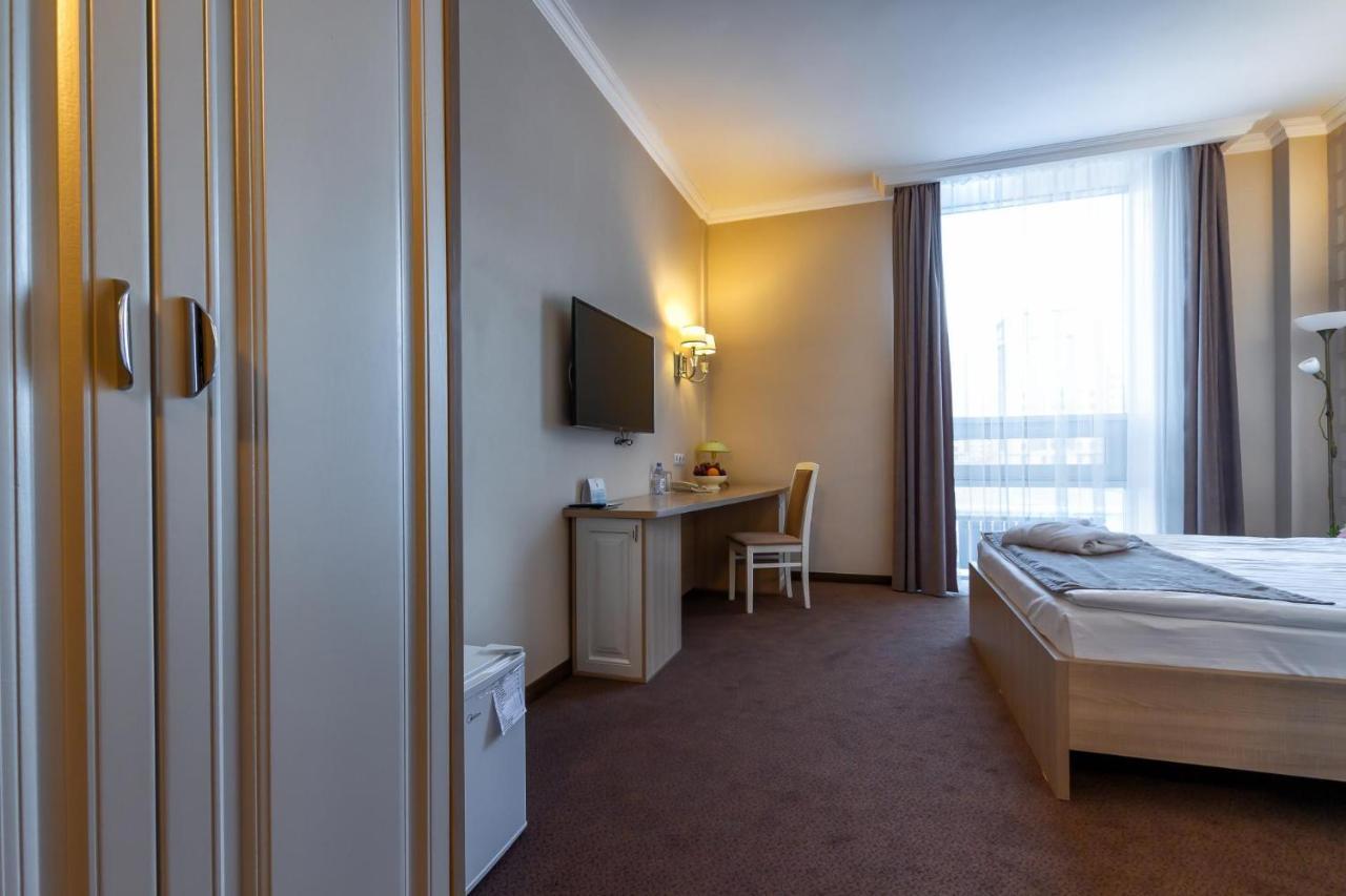Aykun Hotel By Ag Hotels Group Astana Bagian luar foto